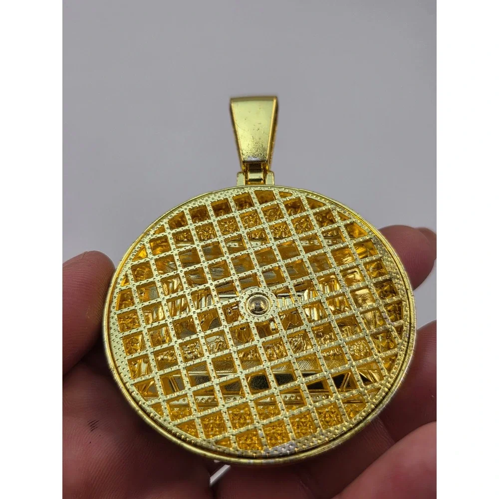 Gold Tone Last Supper Medallion Pendant Iced Out Rhinestone Hip Hop Religious